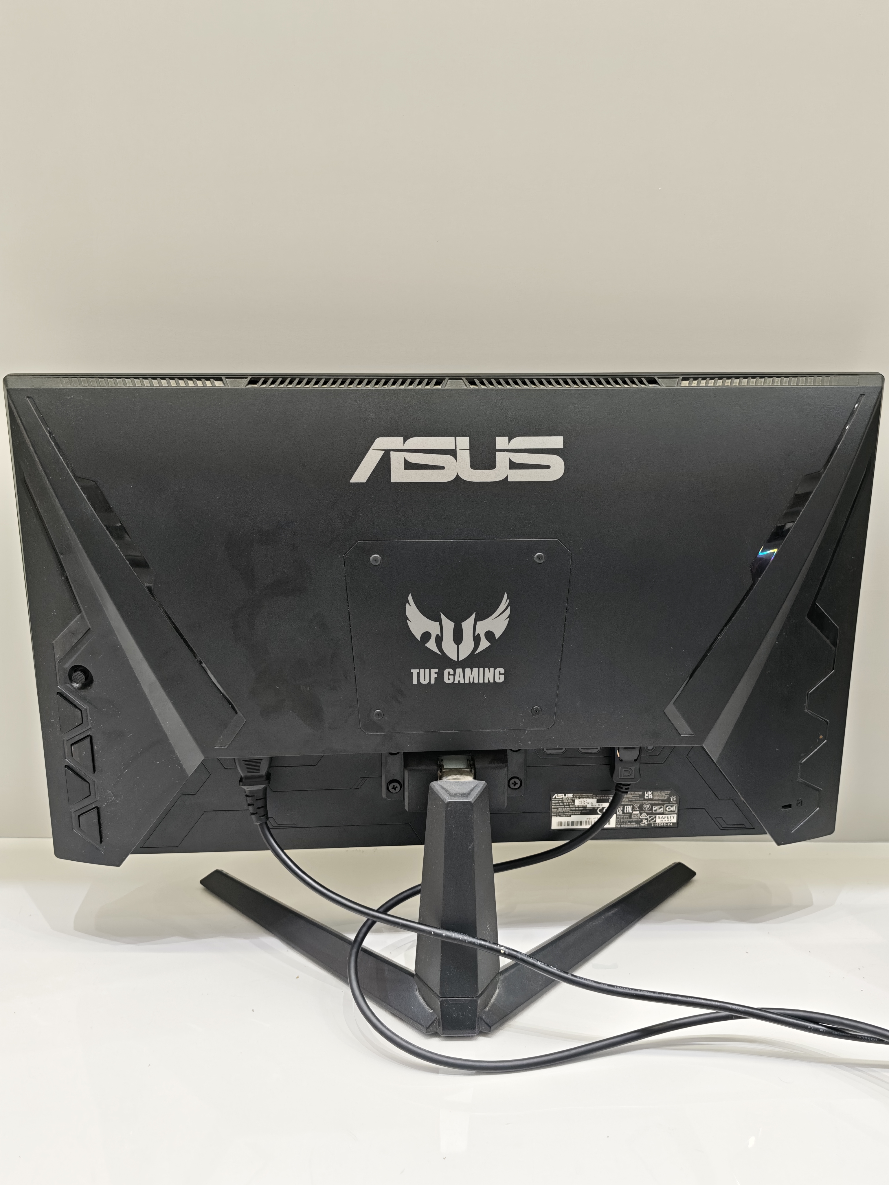 ASUS ASUS TUF Gaming VG247Q1A 23.8" Full HD 165 Hz 1 ms Monitör - Görsel 2