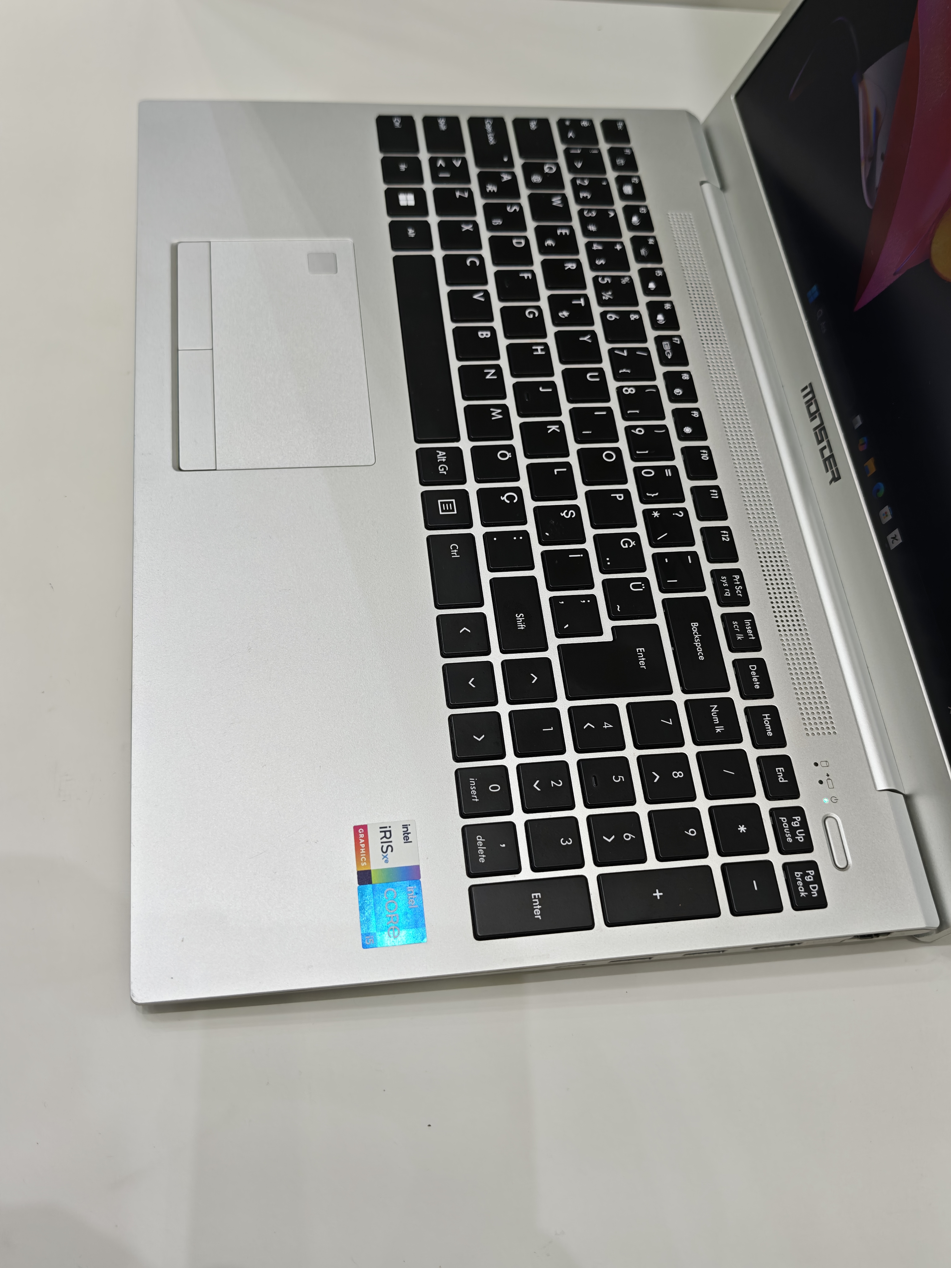 Monster Monster Huma H5 V4.1 i5 1235U 32 GB RAM 1 TB SSD 15.6 inç Laptop - Görsel 2