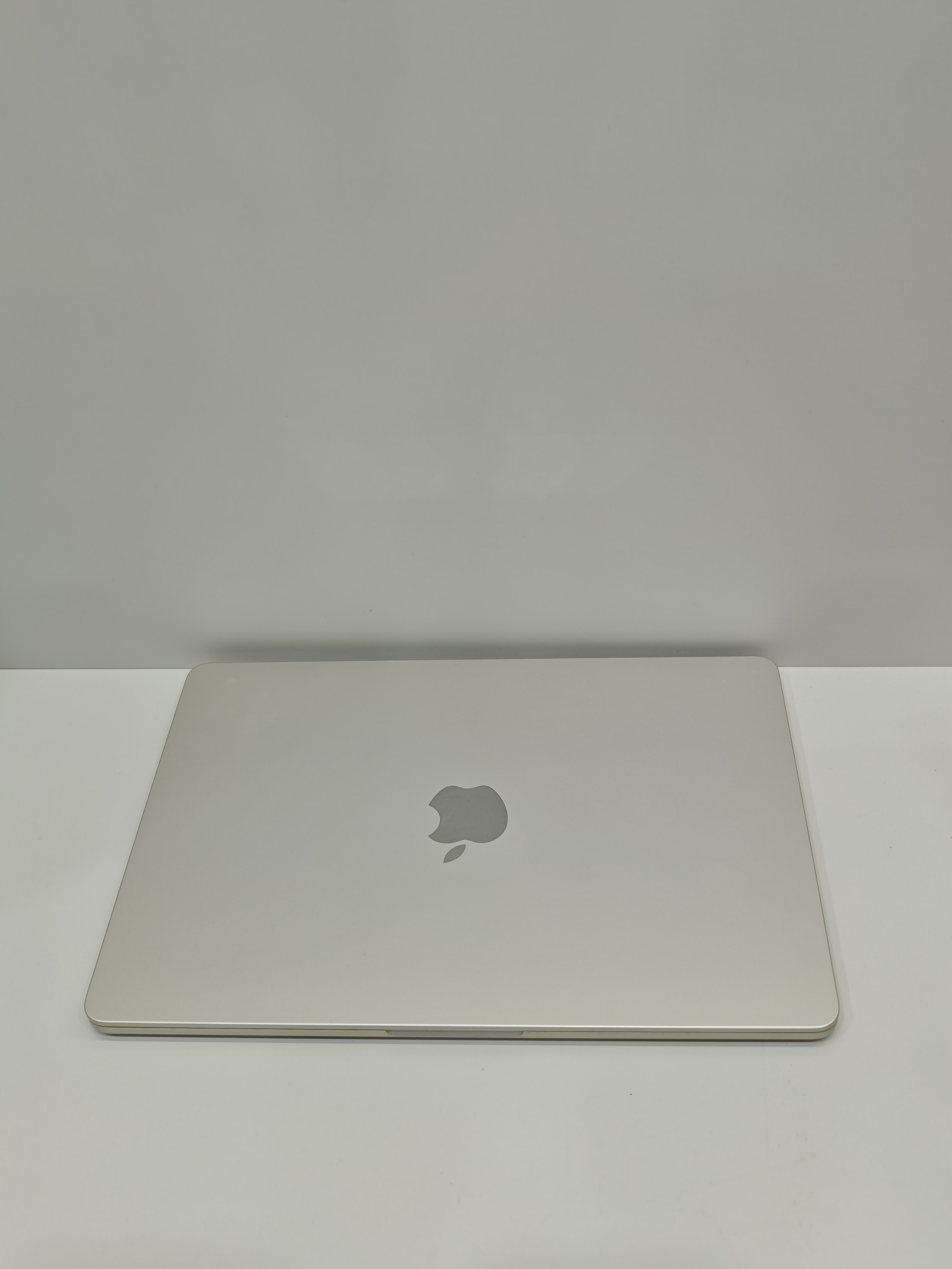 Apple Apple MacBook Air M2 13.6 inç 16 GB RAM 256 GB SSD Starlight - Görsel 4