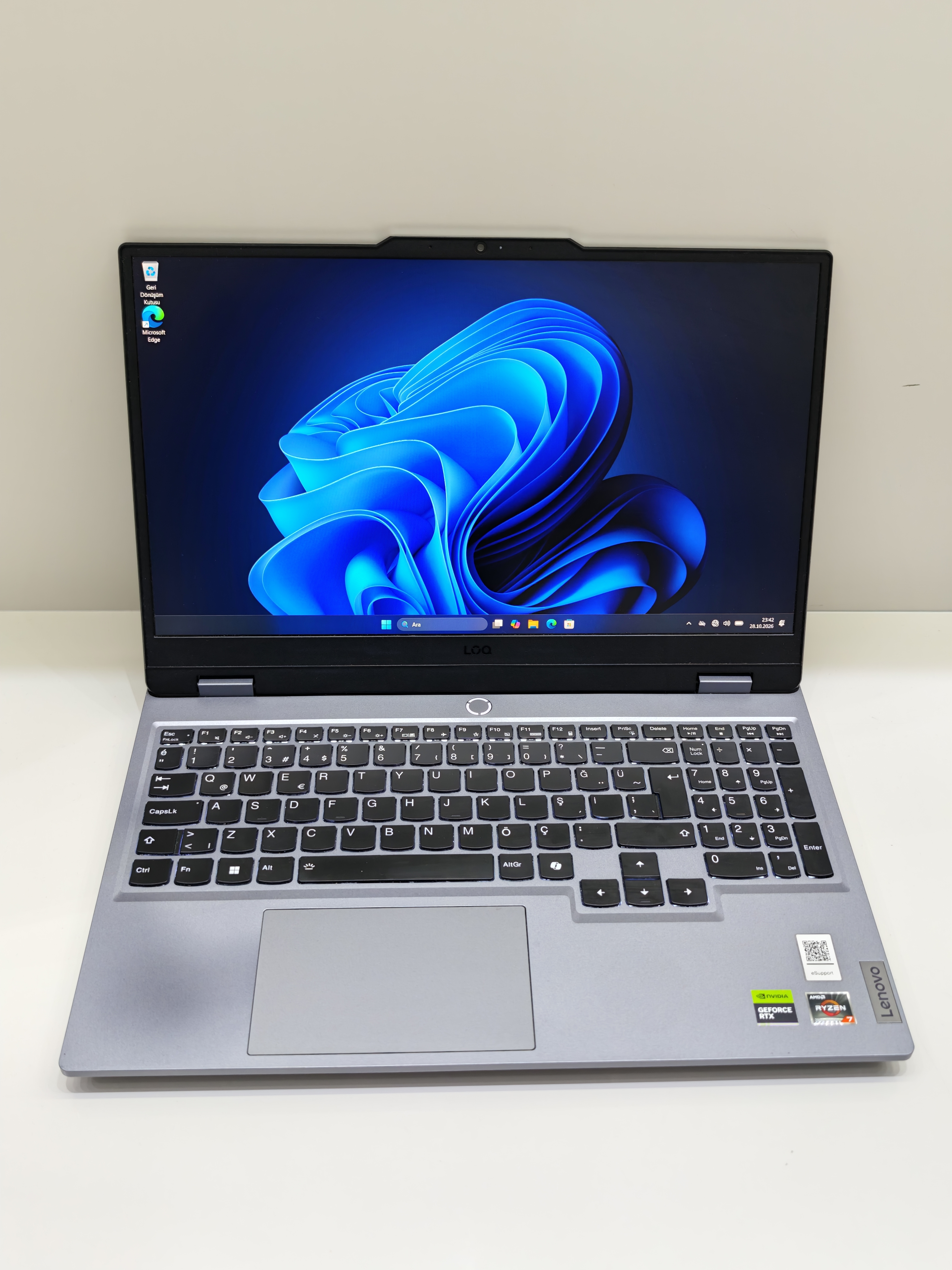 Lenovo Lenovo LOQ Ryzen 7 7435HS RTX 4050 6 GB 24 GB RAM 512 GB SSD
