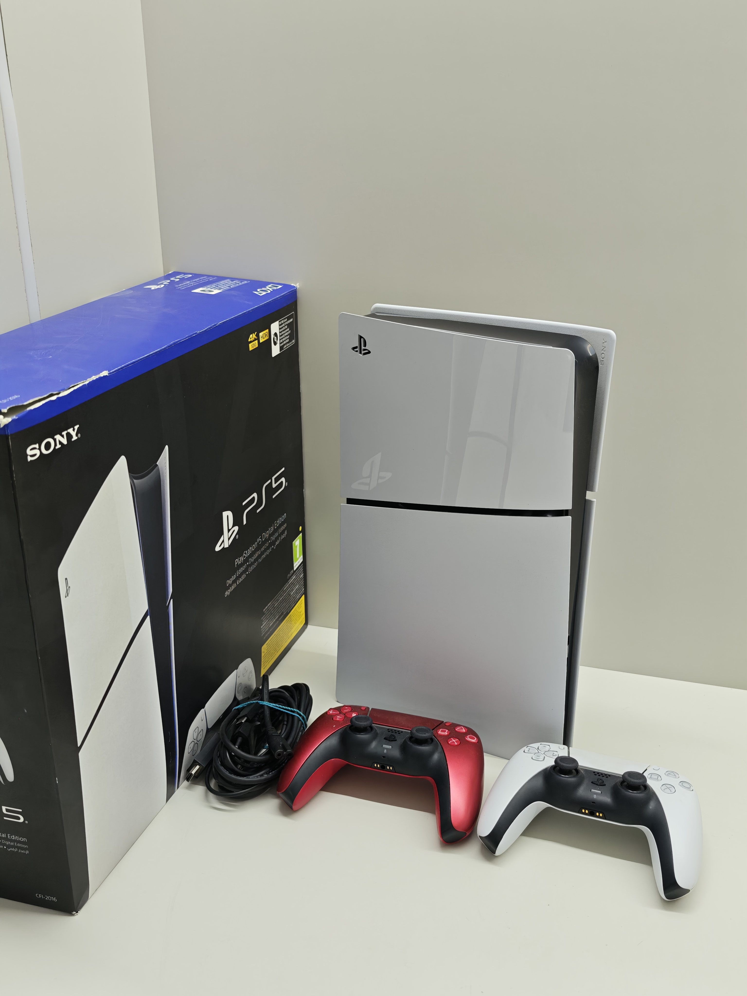 Sony PlayStation 5 Slim Digital Edition 1 TB Çift Kol CFI-2016