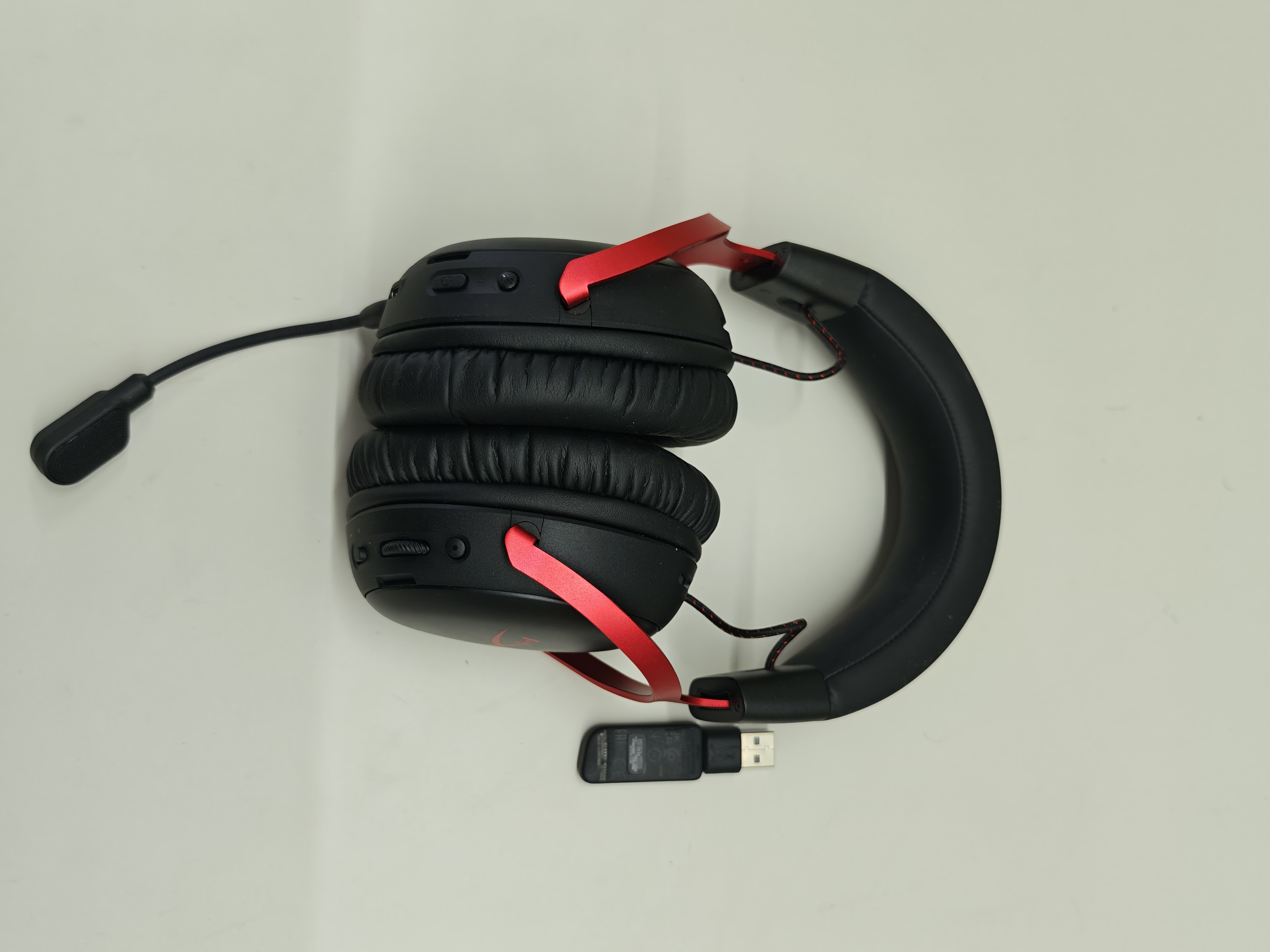 HyperX HyperX Cloud Iii Wireless 2.4 GHz Kablosuz Oyuncu Kulaklığı - Görsel 3