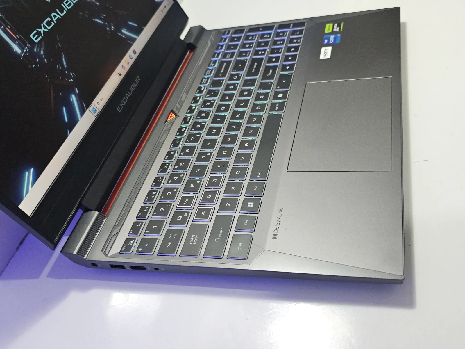 İkinci El Casper Casper Excalibur G880 i7 13.Nesil RTX 5050 16GB - 1TB - Görsel 3