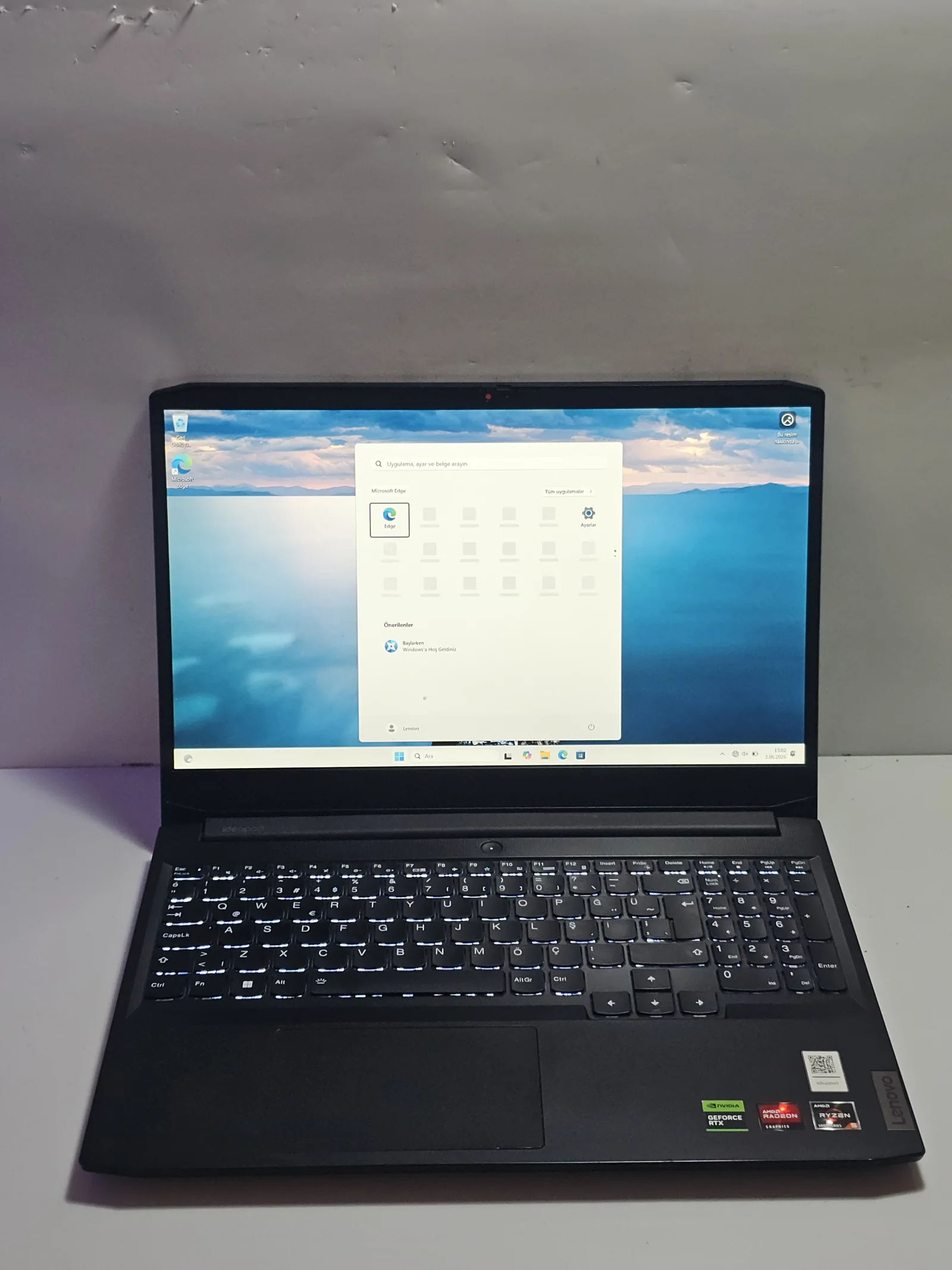 İkinci El Lenovo Lenovo Ryzen 5 5500H 8GB Ram 512GB SSD RTX 2050 4GB Laptop - Görsel 1