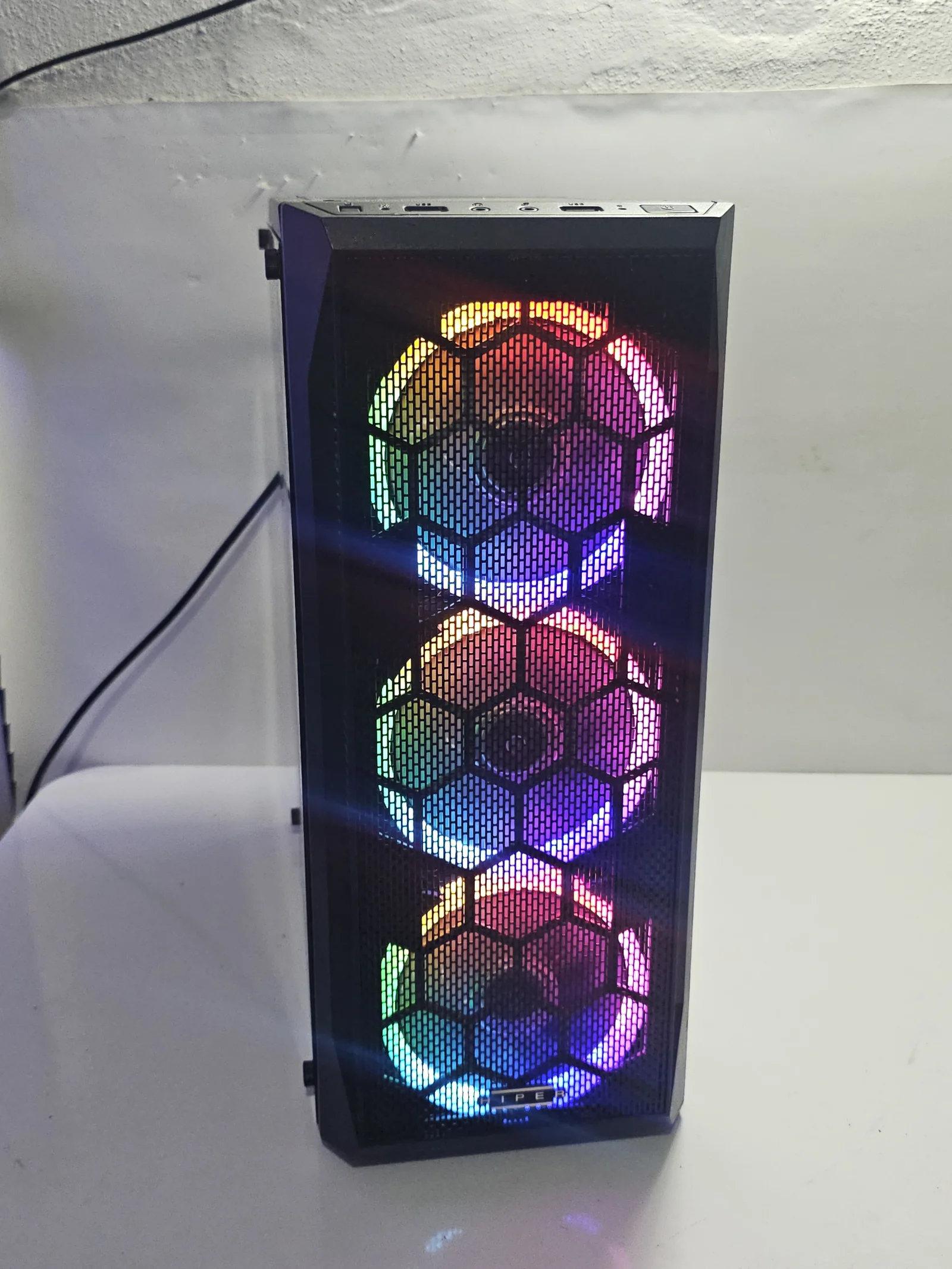 i5 14400F - RX 6600 XT - 16GB DDR5 - 512GB SSD