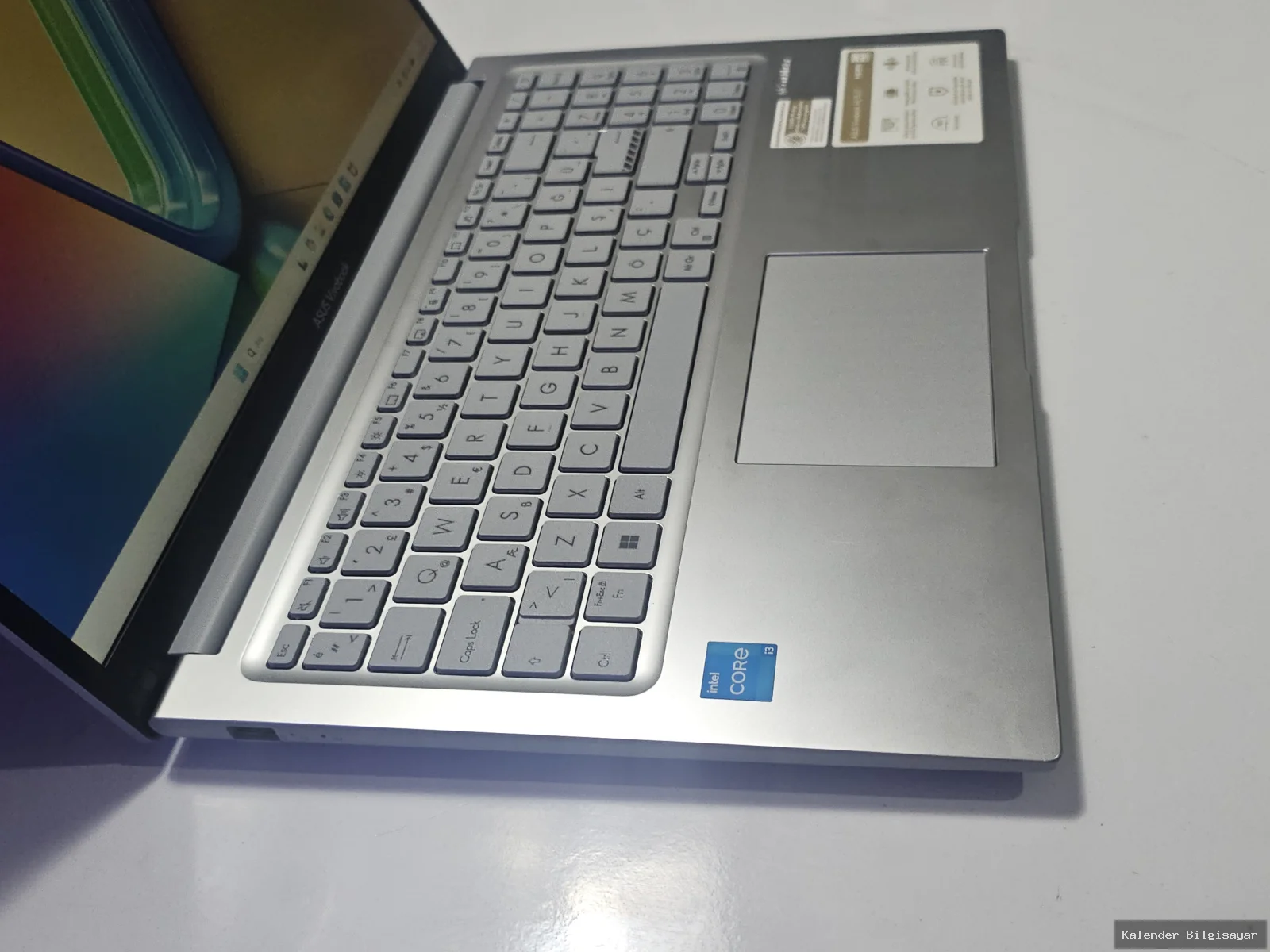 İkinci El Asus Asus Vivobook i3 13.Nesil 8GB Ram 512GB SSD Garantili - Görsel 3