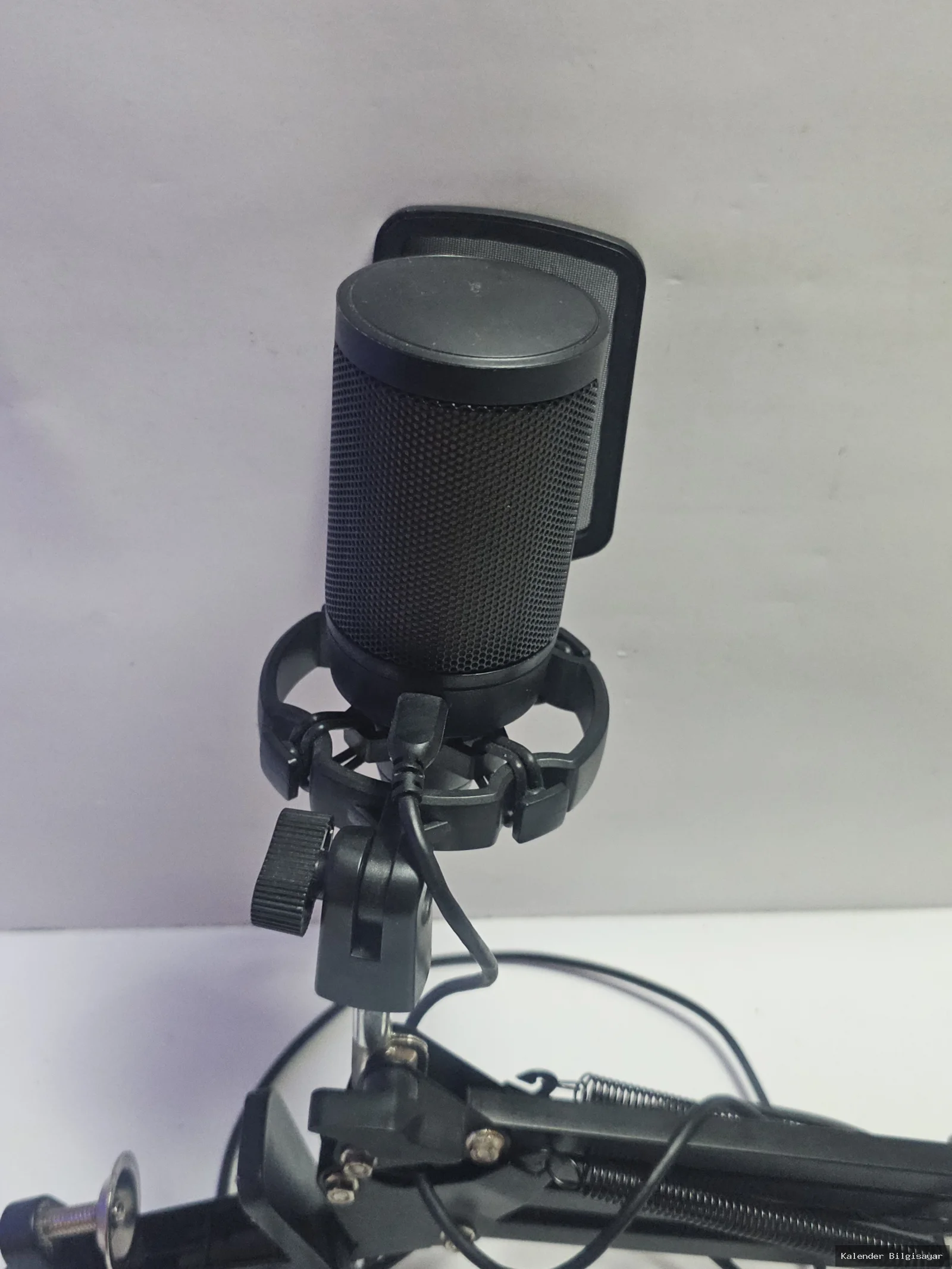 İkinci El Fifine Ampligame A6T Yayıncı USB Mikrofon Seti - Görsel 2