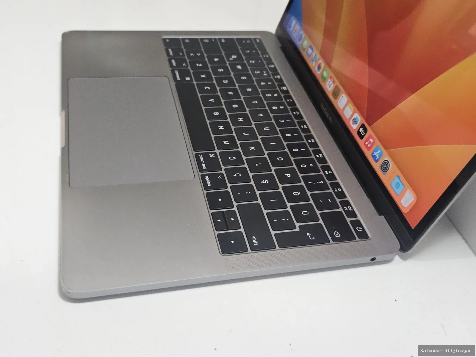 Apple Apple Macbook Pro 2017 8GB 128GB 13.3 Inç - Görsel 2