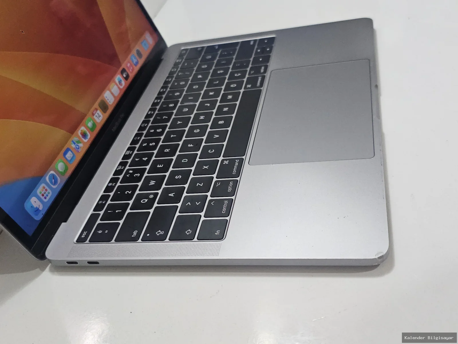 Apple Apple Macbook Pro 2017 8GB 128GB 13.3 Inç - Görsel 3