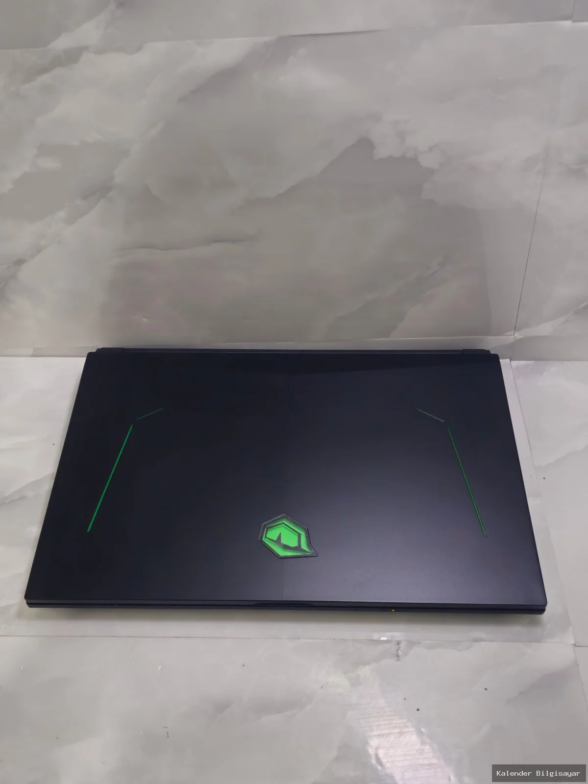 Monster Monster A7 V13.2 i5 11400H RTX 3050 Ti 32 GB RAM 1 TB SSD 17.3 - Görsel 4