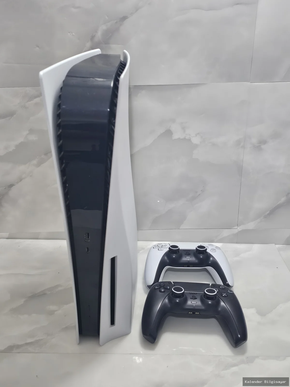 İkinci El Sony Sony PlayStation 5 Cd'li Çift Kol Orijinal 825 GB - Görsel 1