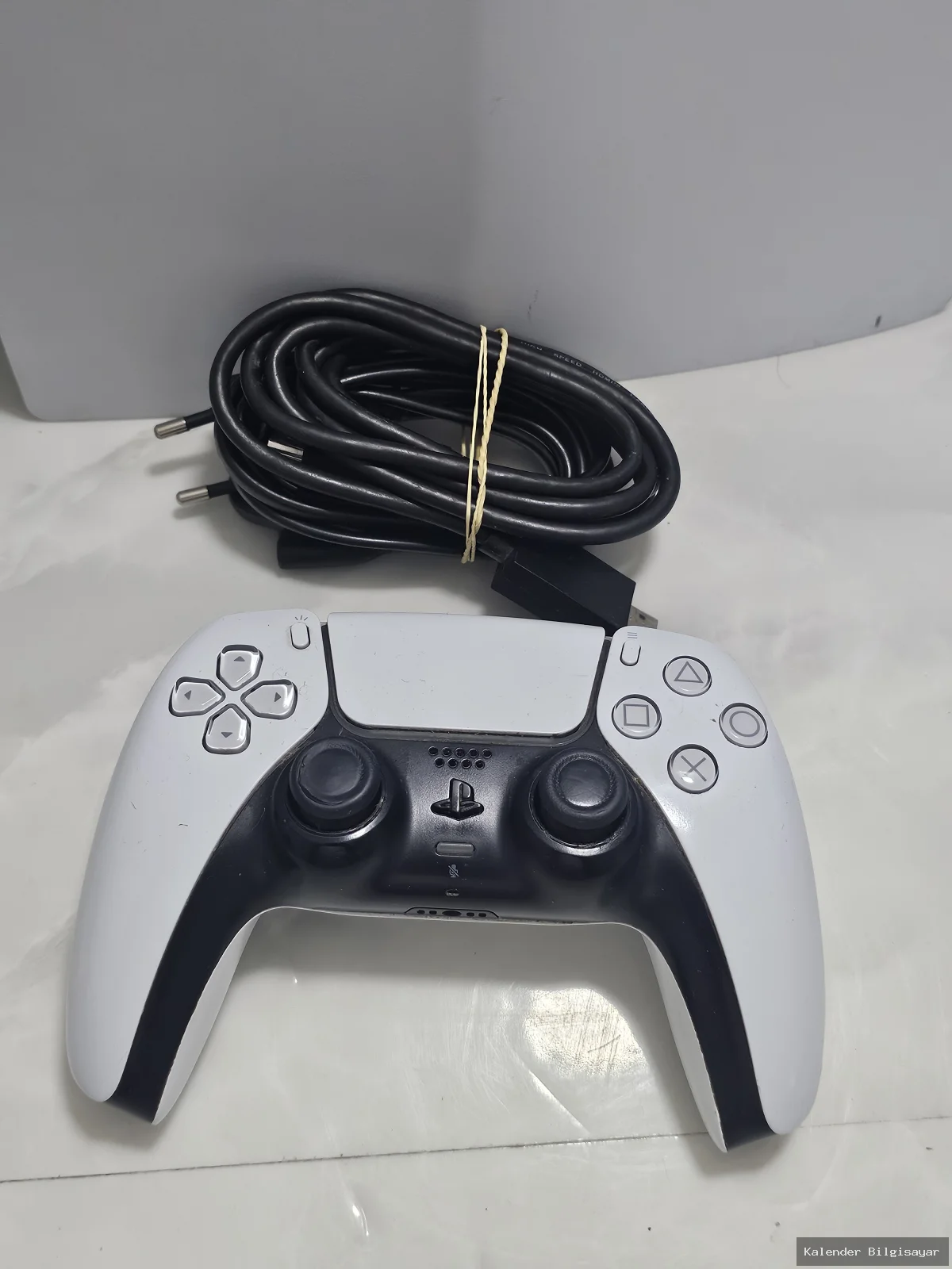 Sony Sony PlayStation 5 Cd'li Tek Kol Orijinal 825 GB 7 Oyun Hediye - Görsel 3