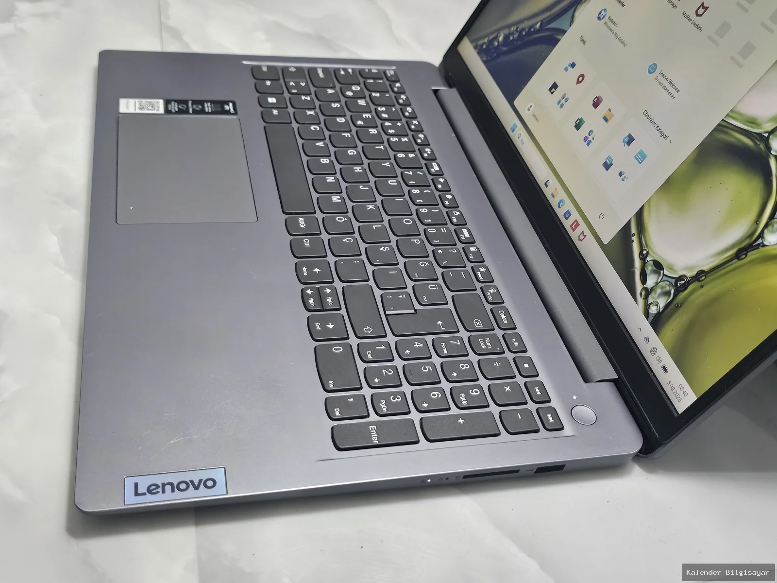 Lenovo Lenovo i3 1115G4 8 GB RAM 256 GB SSD Laptop - Görsel 2
