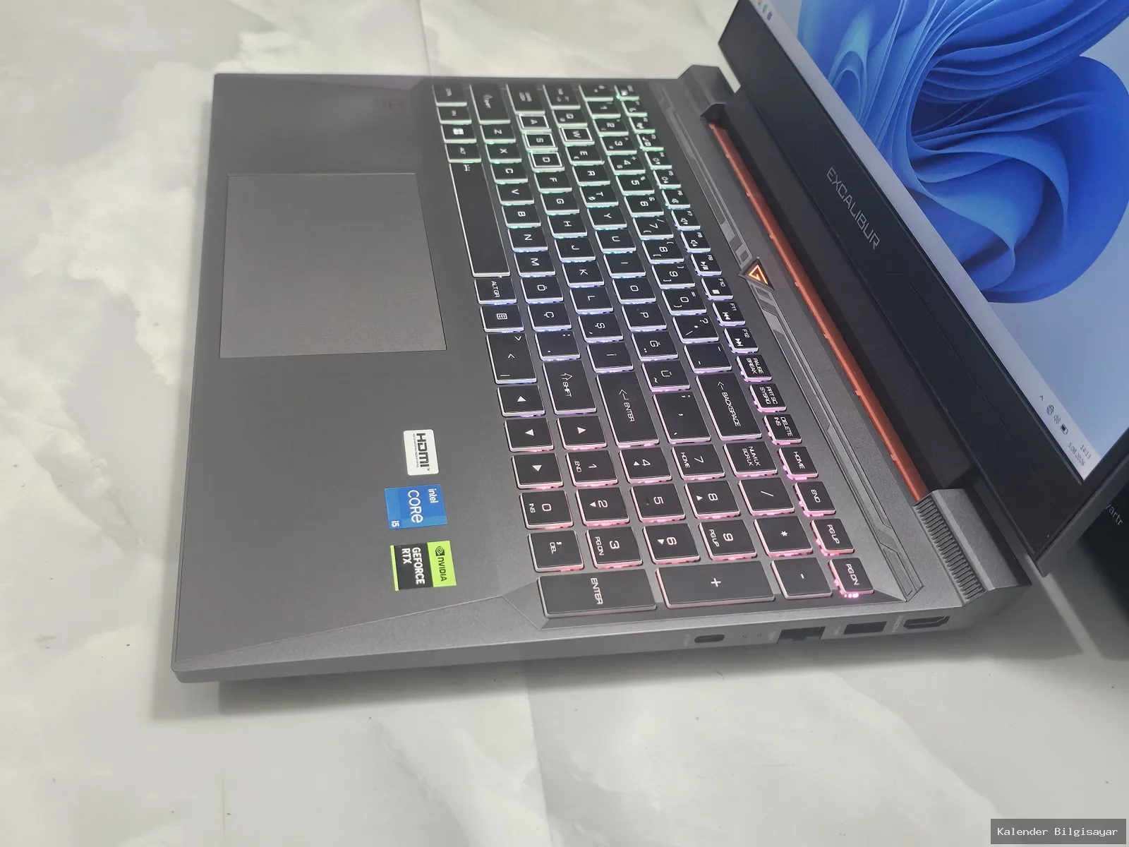 Casper Casper Excalibur i5 13. Nesil RTX 4050 16 GB RAM 512 GB SSD Gaming Laptop - Görsel 2