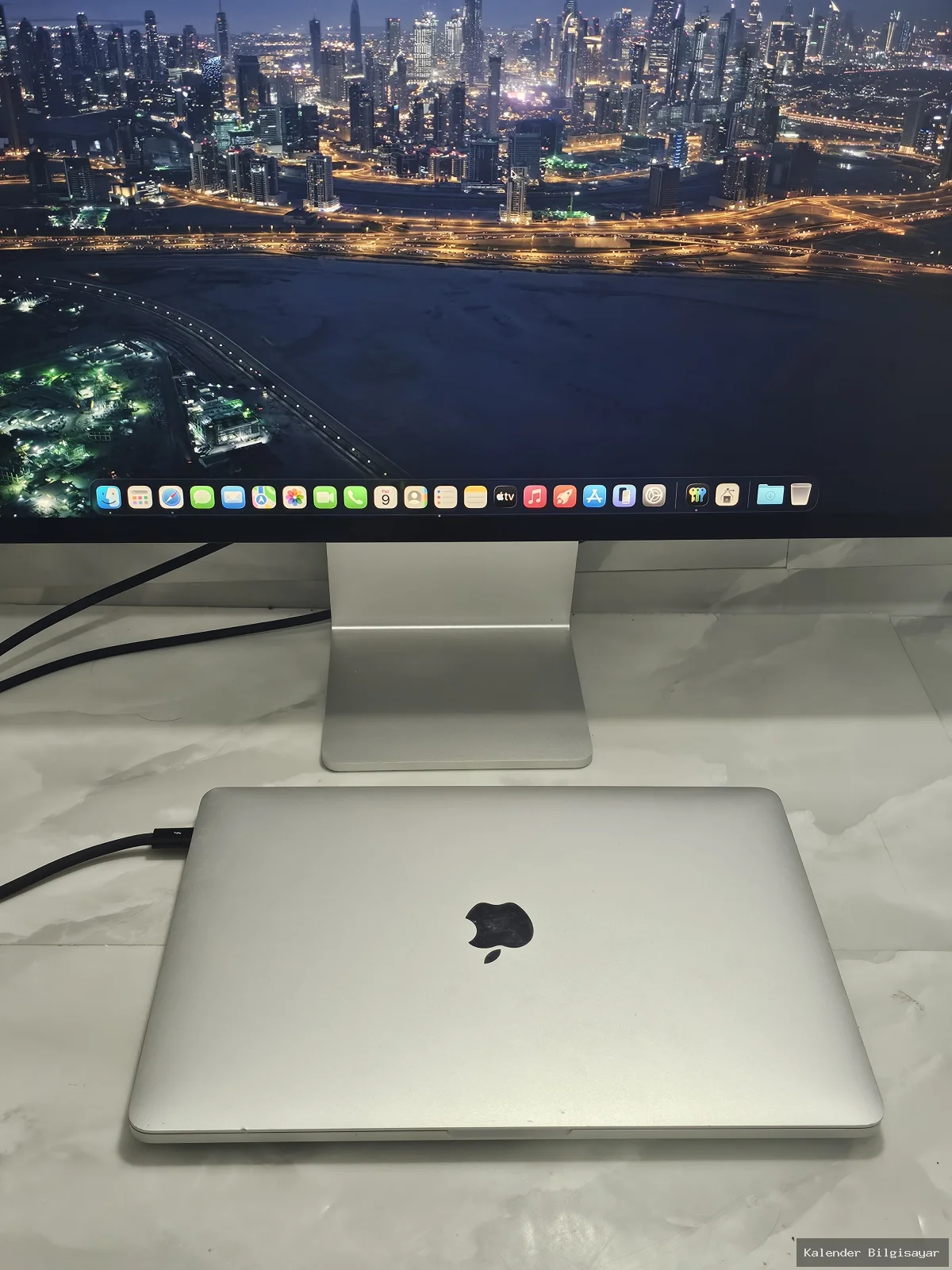 Apple MacBook Pro M1 8 GB 256 GB 13.3 inç - Görsel 4