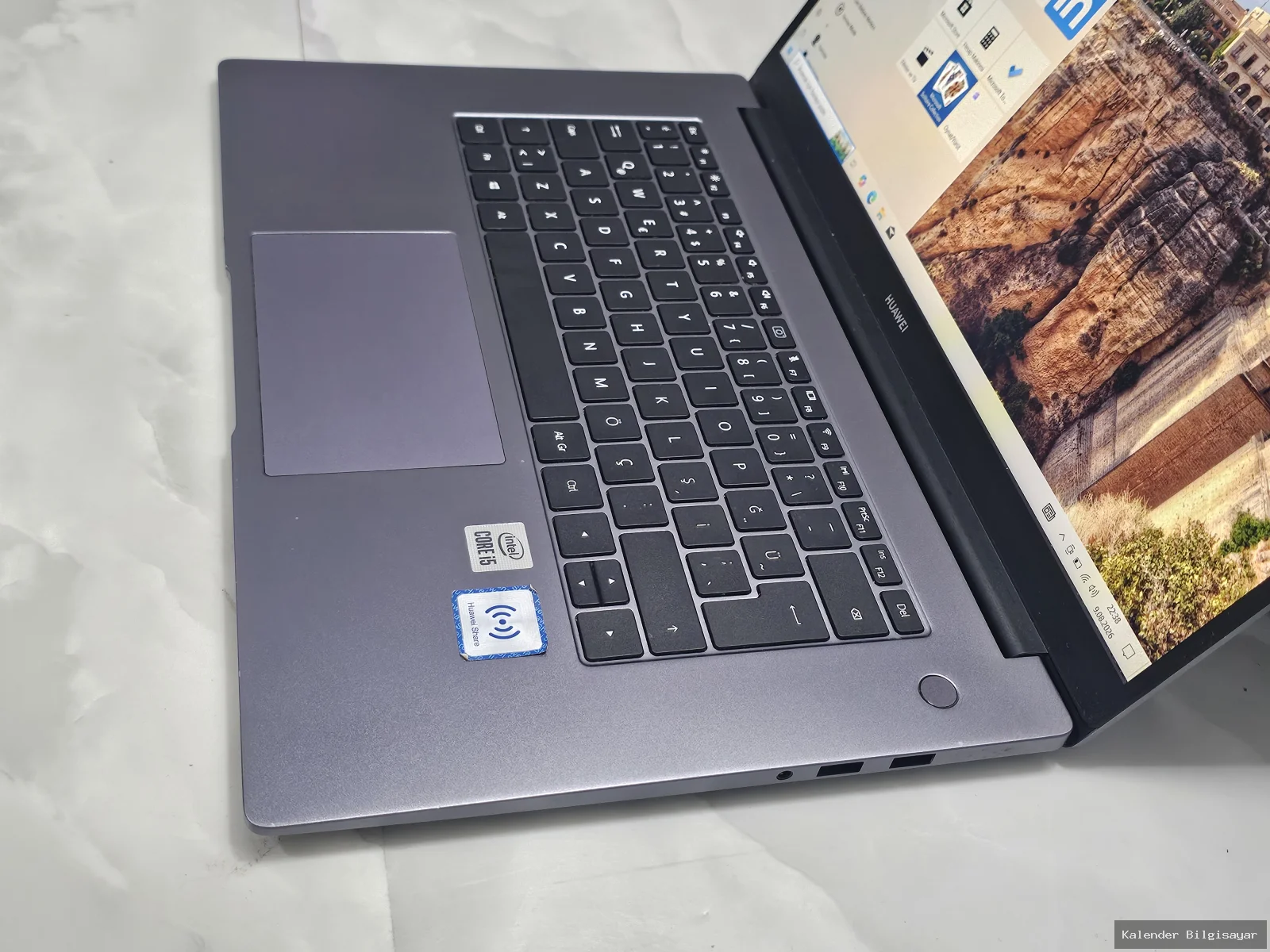 Huawei Huawei i5 10210U 8 GB RAM 256 GB SSD Laptop - Görsel 2