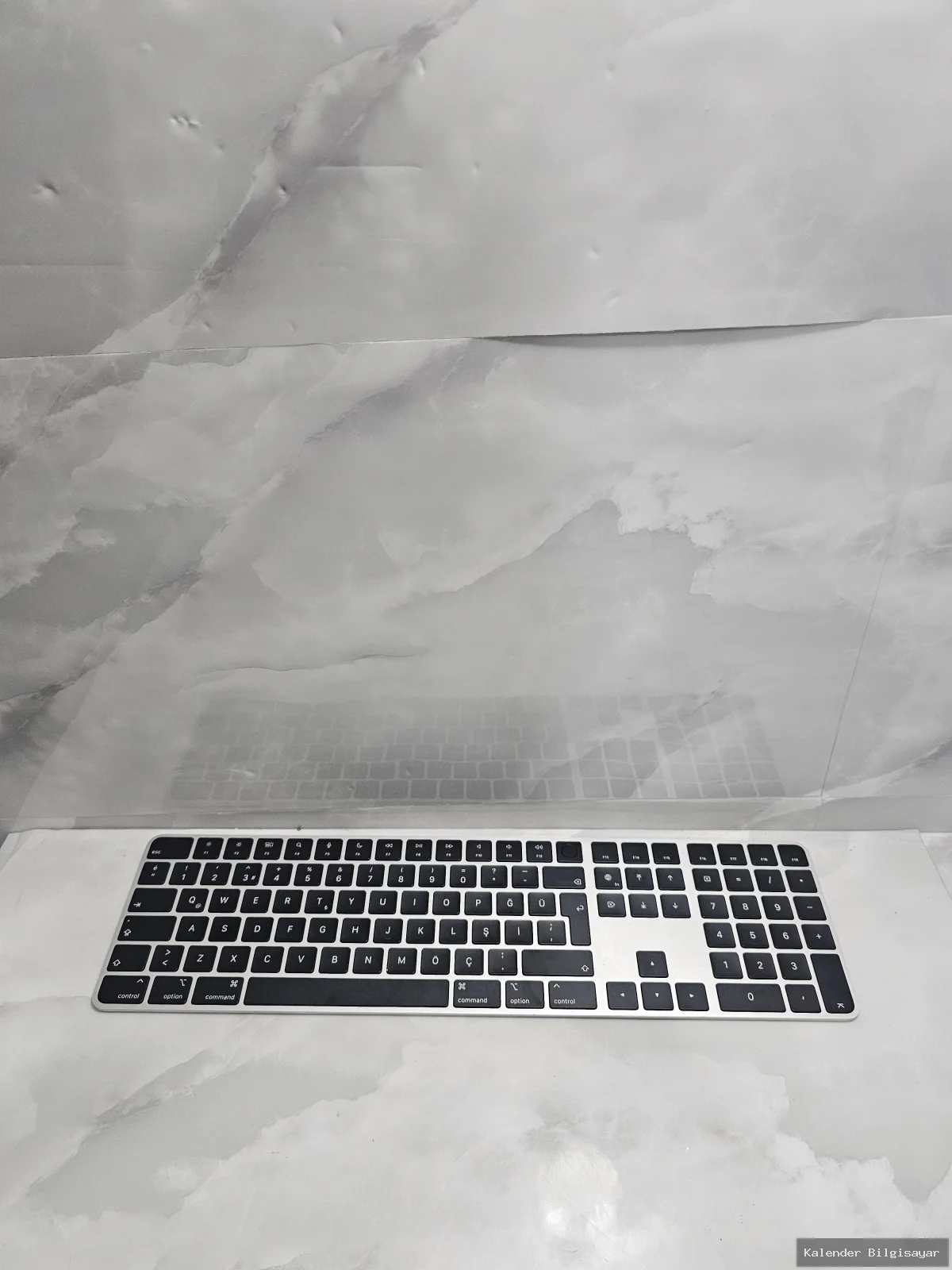 Apple Touch Id Özellikli Ve Sayısal Tuş Takımlı Magic Keyboard