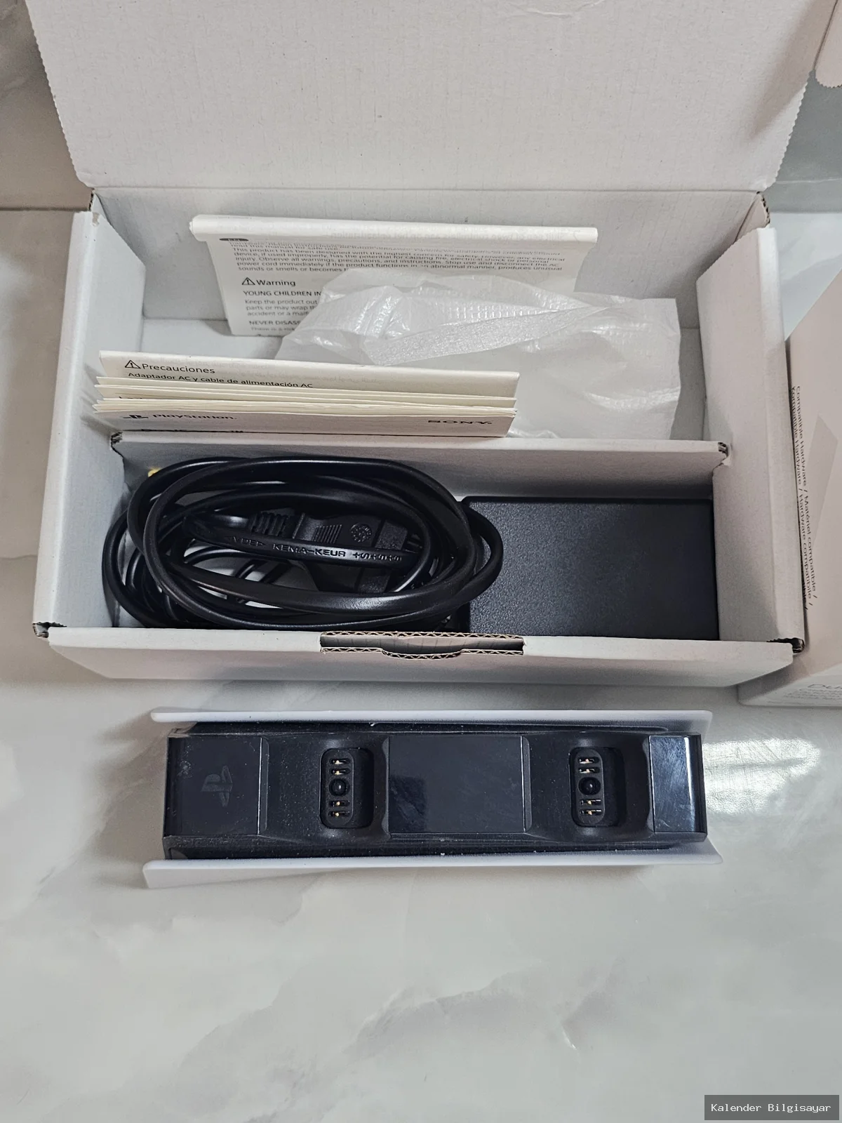 Sony Sony PlayStation 5 DualSense Şarj İstasyonu - Görsel 2