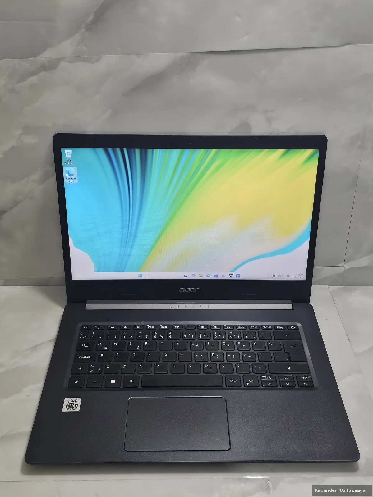 İkinci El Acer Acer i3 1005G1 4 GB RAM 256 GB SSD Laptop - Görsel 1