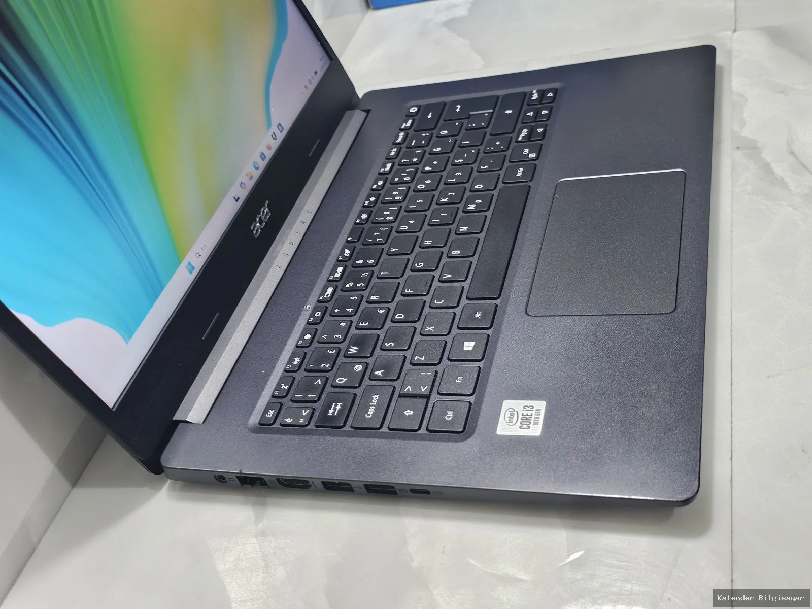 Acer Acer i3 1005G1 4 GB RAM 256 GB SSD Laptop - Görsel 3