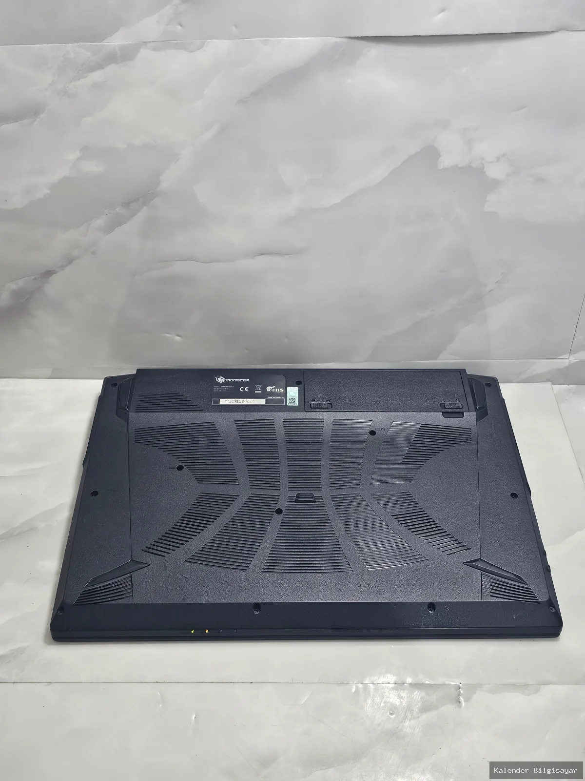 Monster Monster A5 V17.3 i7 11800H RTX 3050 Ti 16 GB RAM 512 GB SSD - Görsel 5