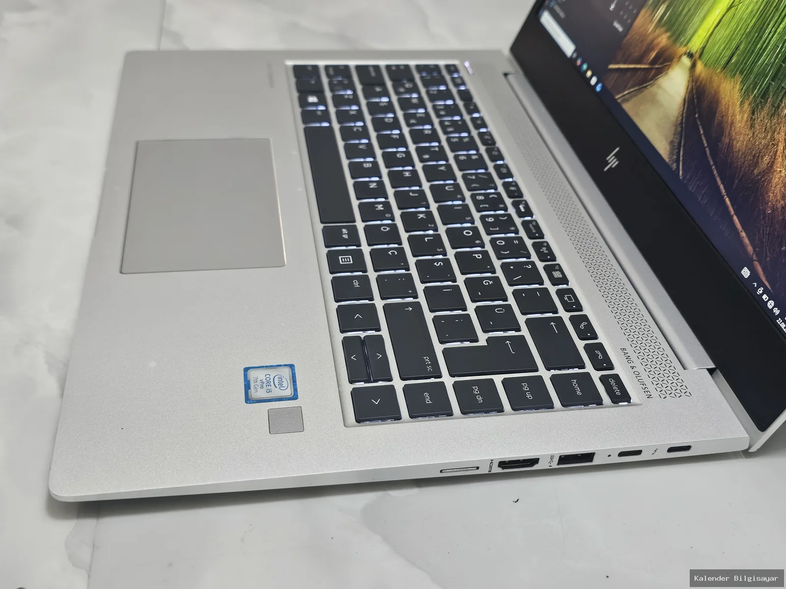 HP HP EliteBook i5 7300U 8 GB RAM 256 GB SSD 14 inç Full HD - Görsel 2