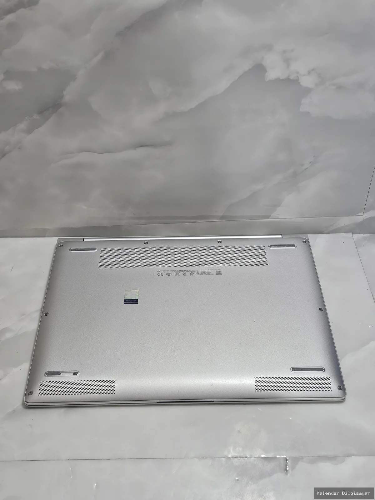 HP HP EliteBook i5 7300U 8 GB RAM 256 GB SSD 14 inç Full HD - Görsel 5
