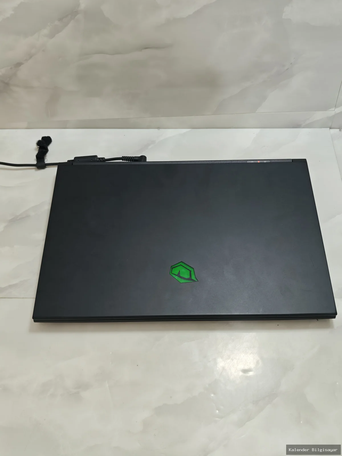 Monster Monster T5 v19.2 i7 10750H RTX 2060 16 GB RAM 256 GB SSD 1 TB HDD - Görsel 4