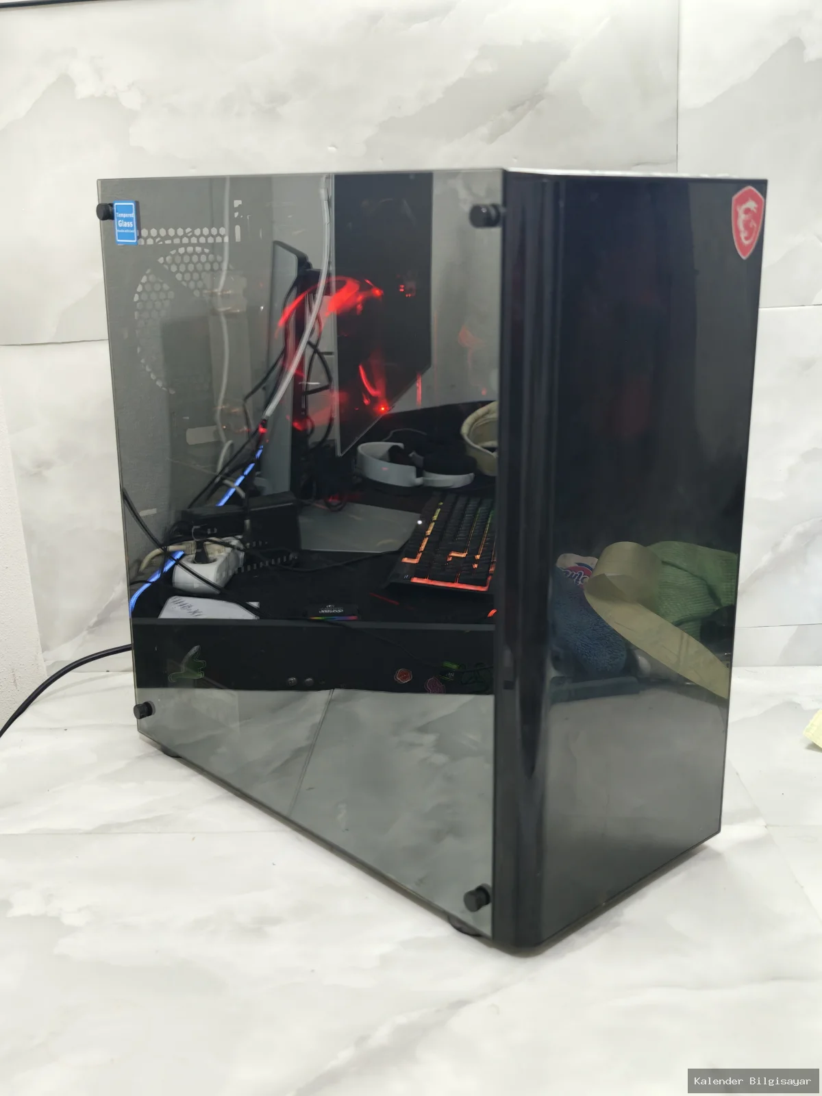 i5 9600K ASUS ROG 1660Ti 16 GB RAM 512 GB SSD 1 TB HDD