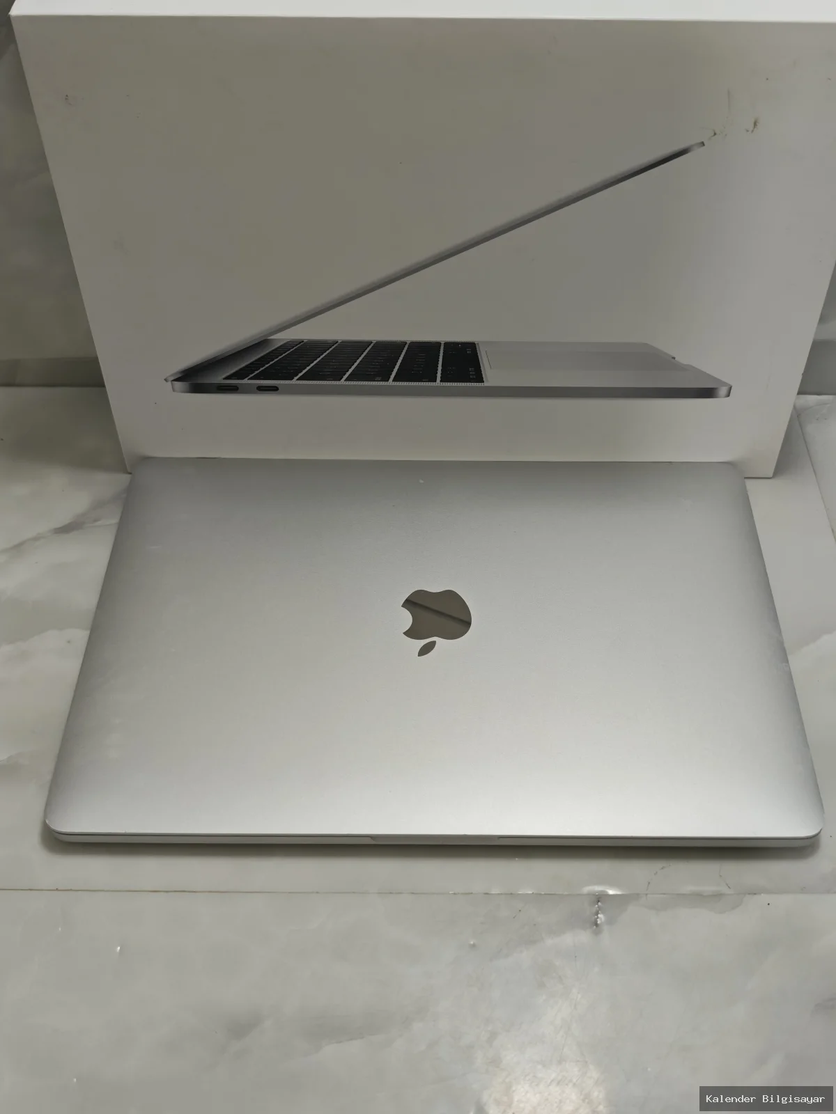 Apple MacBook Pro 2017 i5 8 GB RAM 256 GB SSD 13 inç - Görsel 4