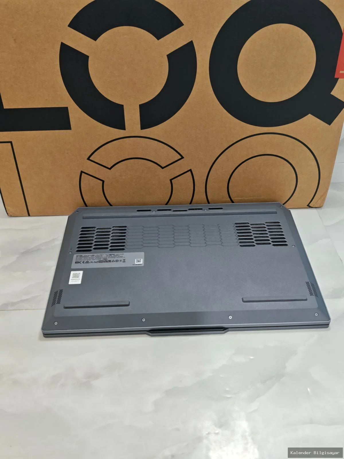 Lenovo Lenovo LOQ 15IRX10 i5 13450HX RTX 5050 24 GB RAM 512 GB SSD - Görsel 5