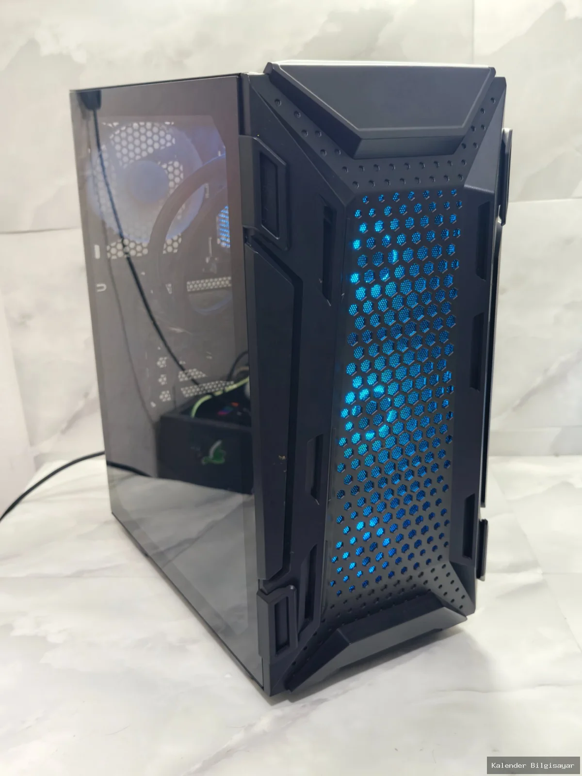 Ryzen 7 7800x3d RTX 4060 16 GB DDR5 RAM 512 GB SSD