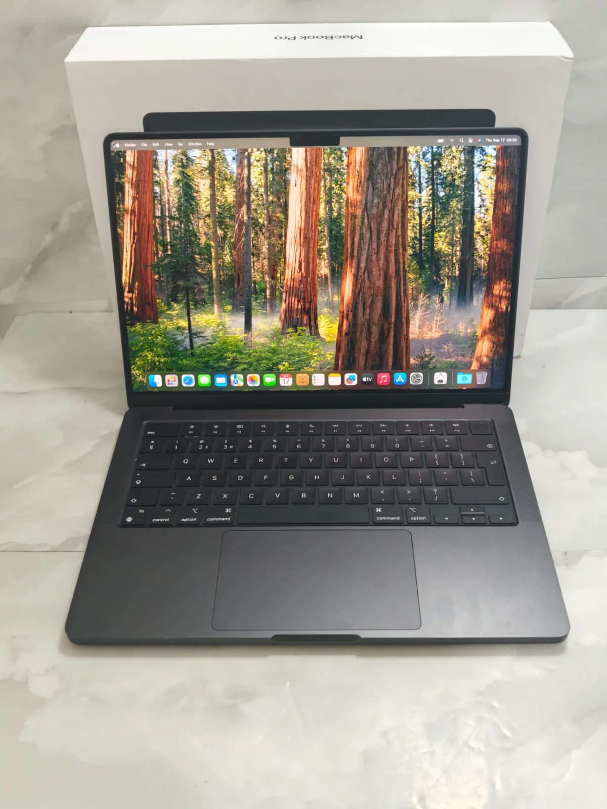 MacBook Pro M3 Pro 18 GB RAM 512 GB SSD A2992