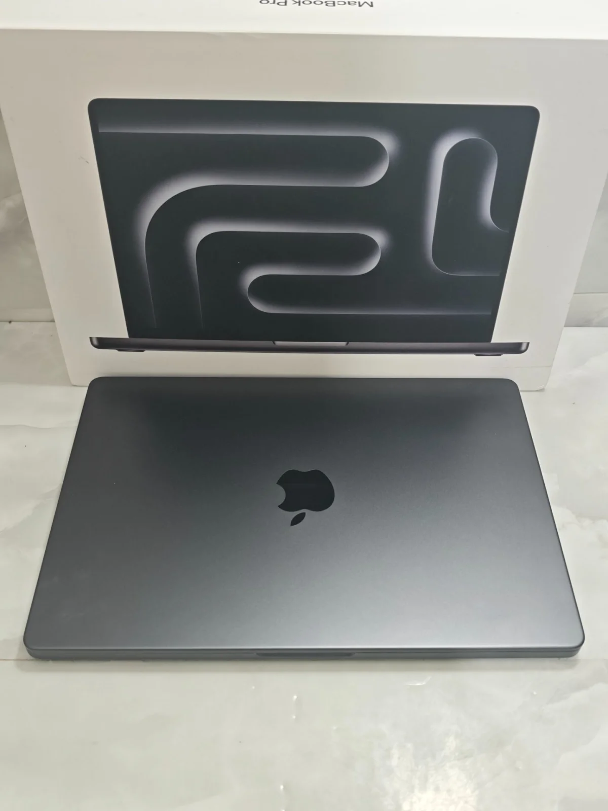 Apple MacBook Pro M3 Pro 18 GB RAM 512 GB SSD A2992 - Görsel 4