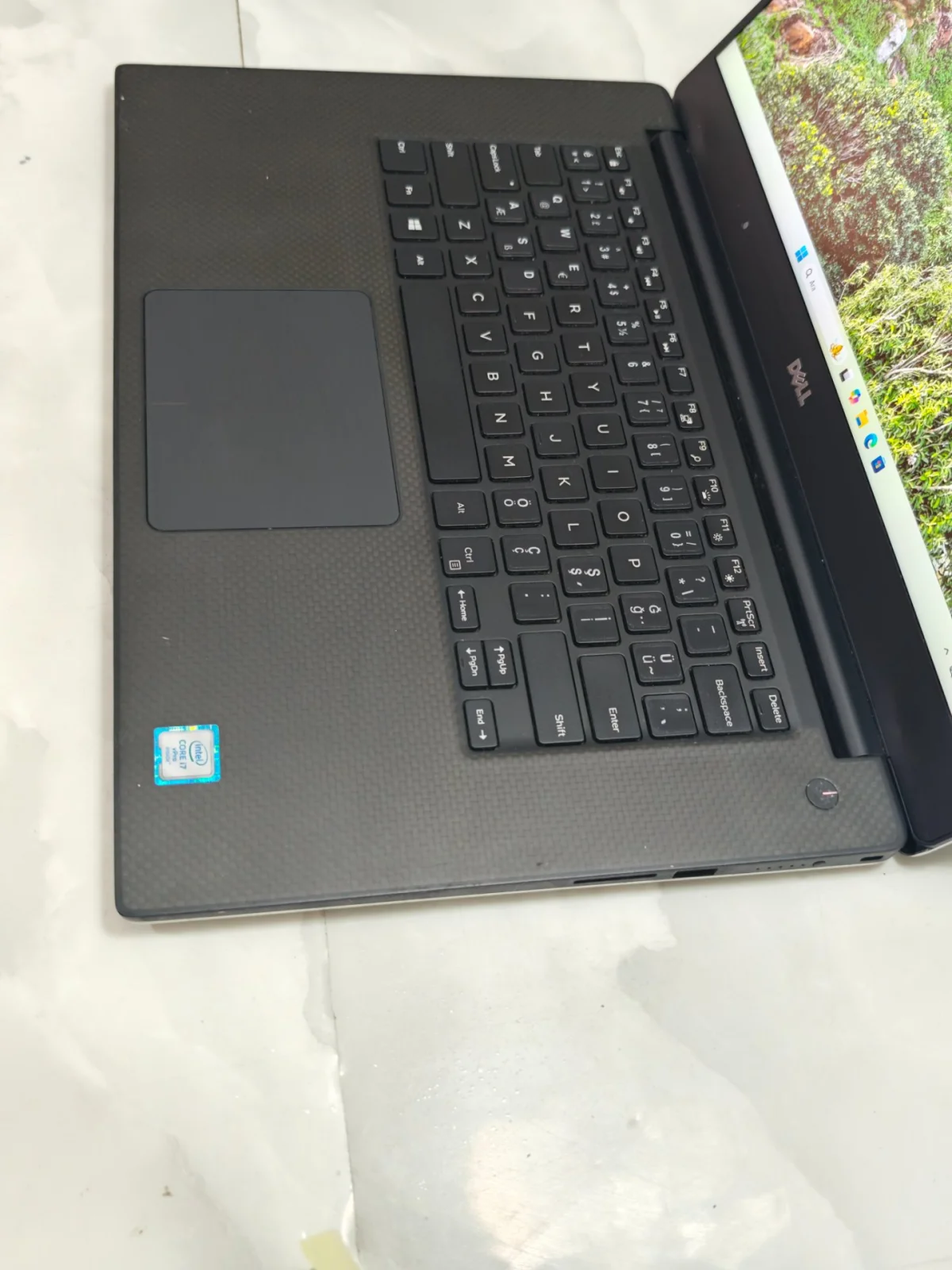 Dell Dell Precision 5510 i7 6820Hq Quadro M1000M 2 GB 8 GB RAM 256 GB SSD 15.6 - Görsel 2
