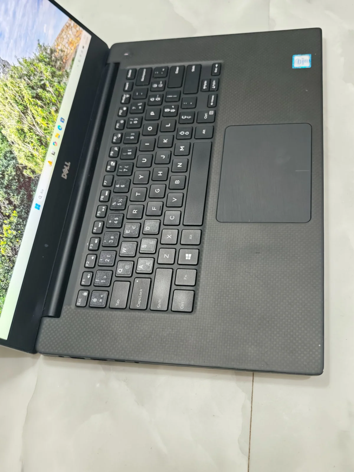 Dell Dell Precision 5510 i7 6820Hq Quadro M1000M 2 GB 8 GB RAM 256 GB SSD 15.6 - Görsel 3