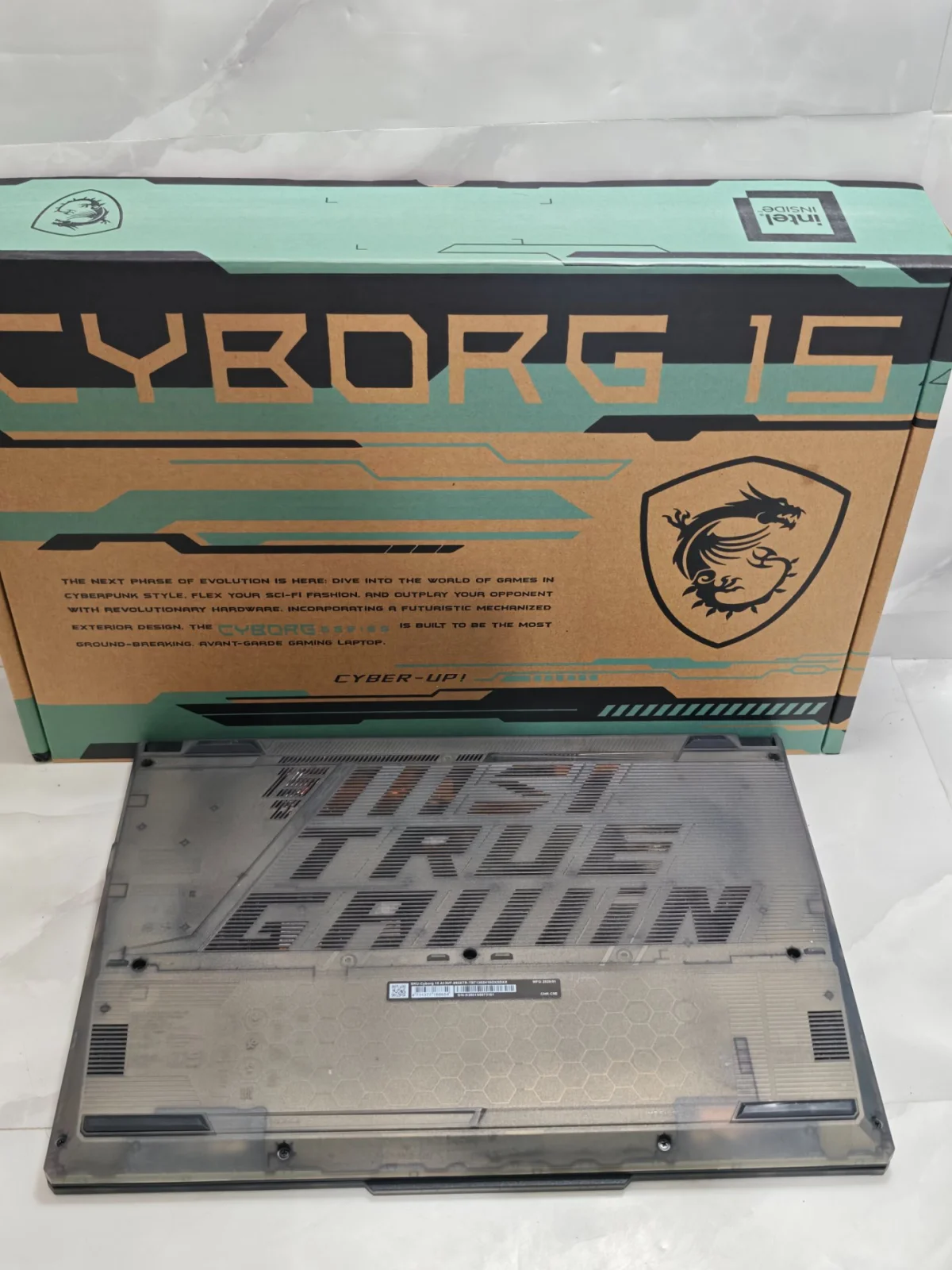 MSI MSI Cyborg 15 A13VF-893XTR i7 13620H RTX 4060 16 GB RAM 512 GB SSD - Görsel 5