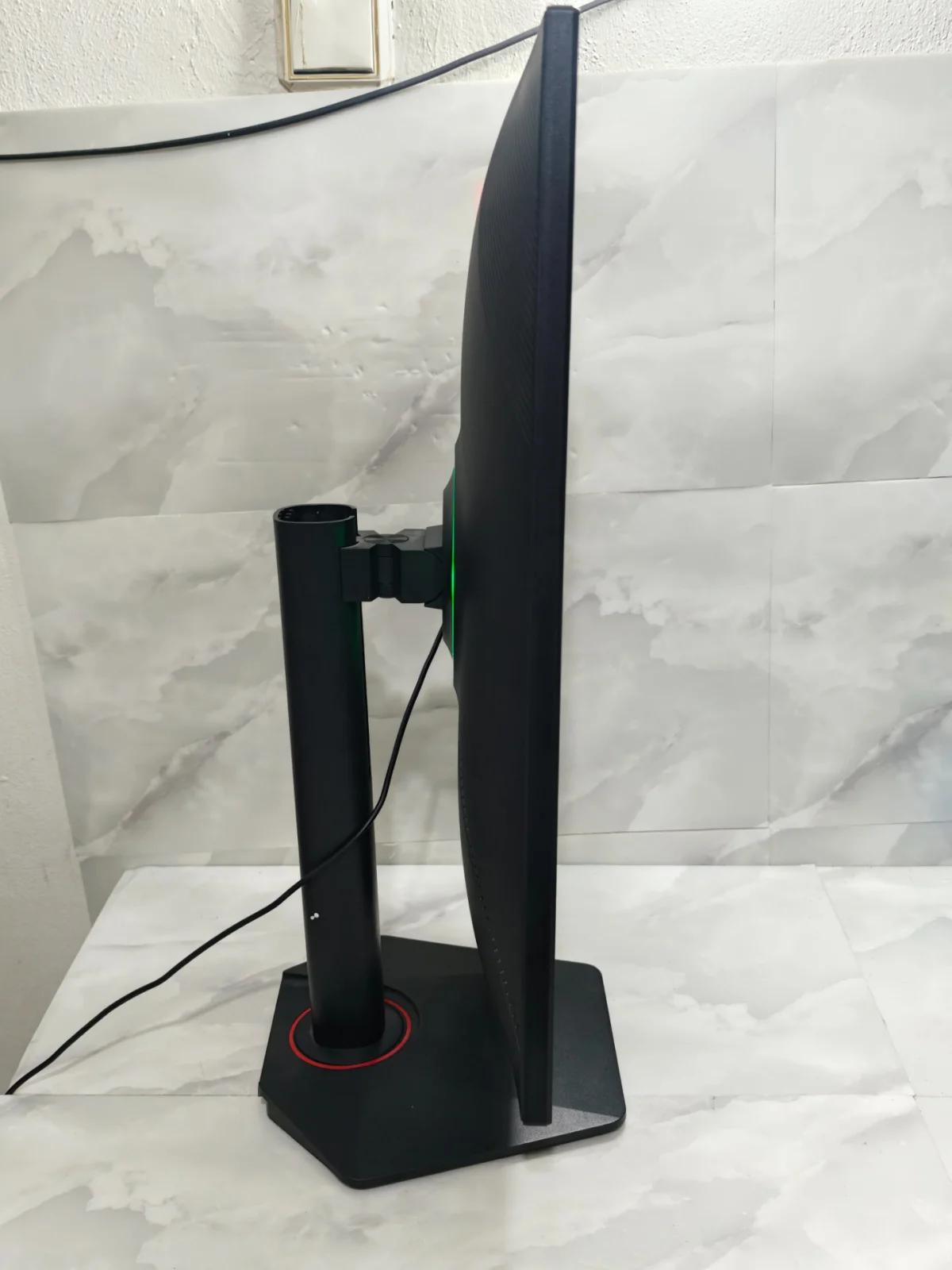 Oexpert Oexpert 24" Full HD 75 Hz Pivot Dahili Hoparlörlü LED Monitör - Görsel 3