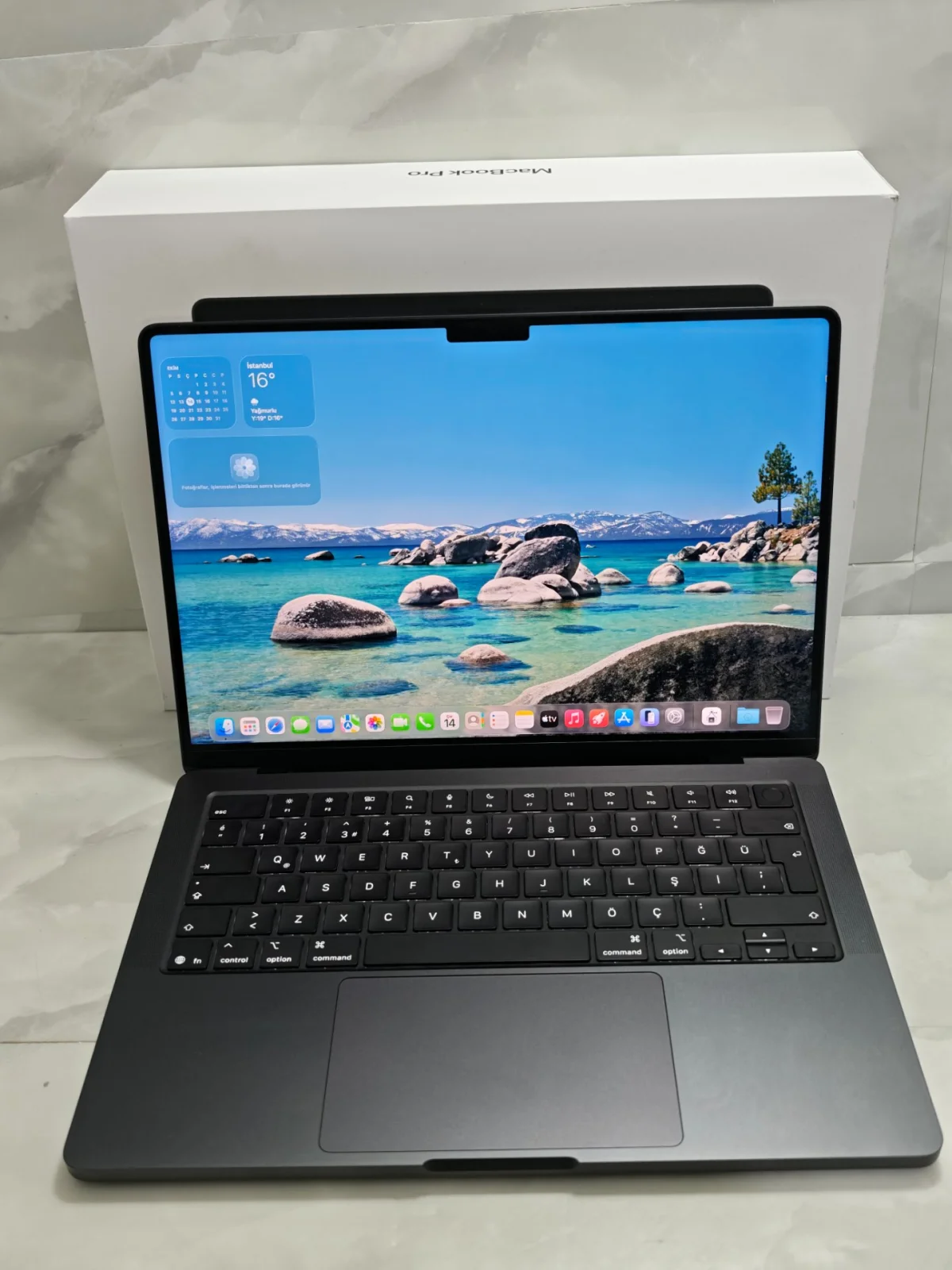 Apple Apple MacBook Pro 14" M5 Pro 24 GB 1 TB SSD Uzay Siyah