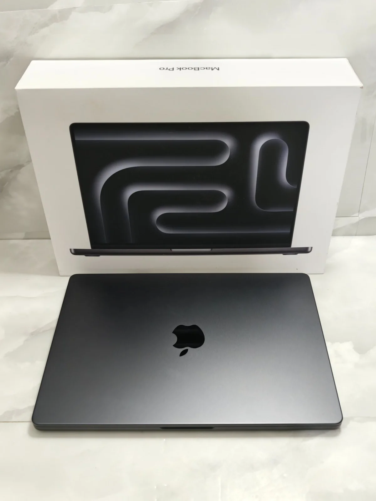 Apple Apple MacBook Pro 14" M5 Pro 24 GB 1 TB SSD Uzay Siyah - Görsel 4